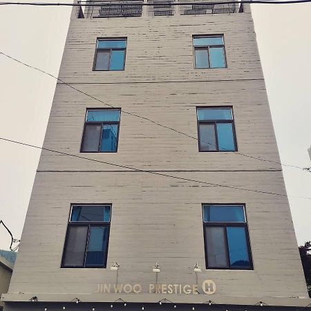 Jinwoo Prestige Hotel Geoje Exterior photo